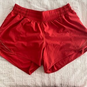 red lululemon hotty hot shorts size 6 tall